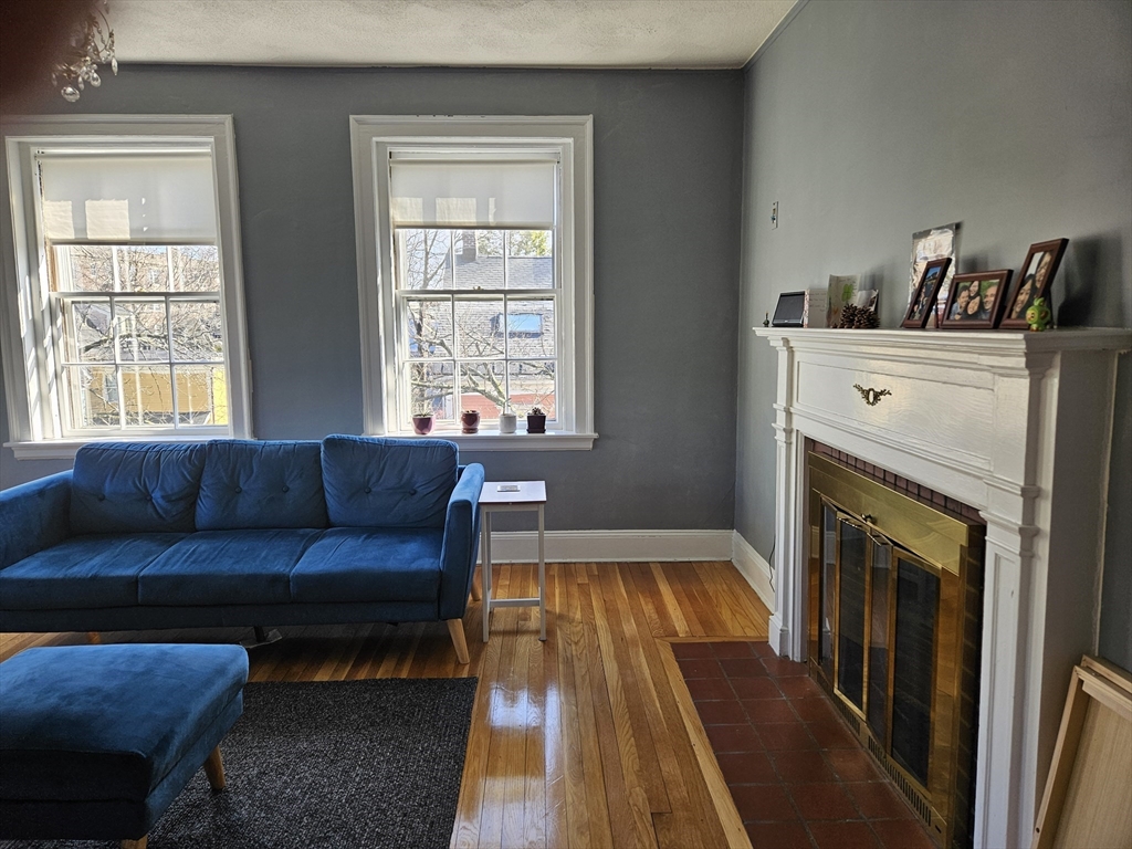 2 bed, 1 bath apartment for rent at 41 Bowdoin St Unit 33, Neighborhood Nine