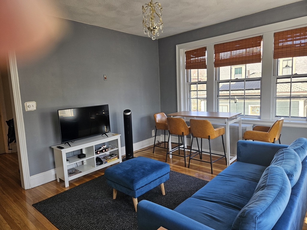 2 bed, 1 bath apartment for rent at 41 Bowdoin St Unit 33, Neighborhood Nine — photo 2 of 20