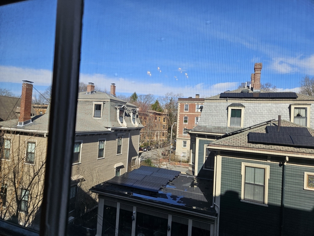 2 bed, 1 bath apartment for rent at 41 Bowdoin St Unit 33, Neighborhood Nine — photo 4 of 20