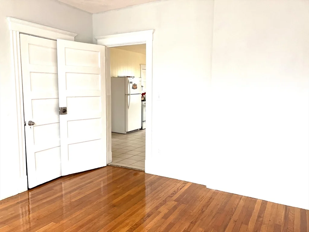 3 bed, 1 bath apartment for rent at 41 Brimblecom St Unit 3, Lynn — photo 13 of 16