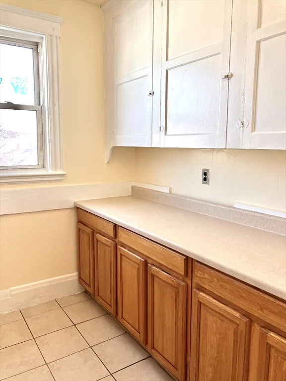 3 bed, 1 bath apartment for rent at 41 Brimblecom St Unit 3, Lynn — photo 9 of 16