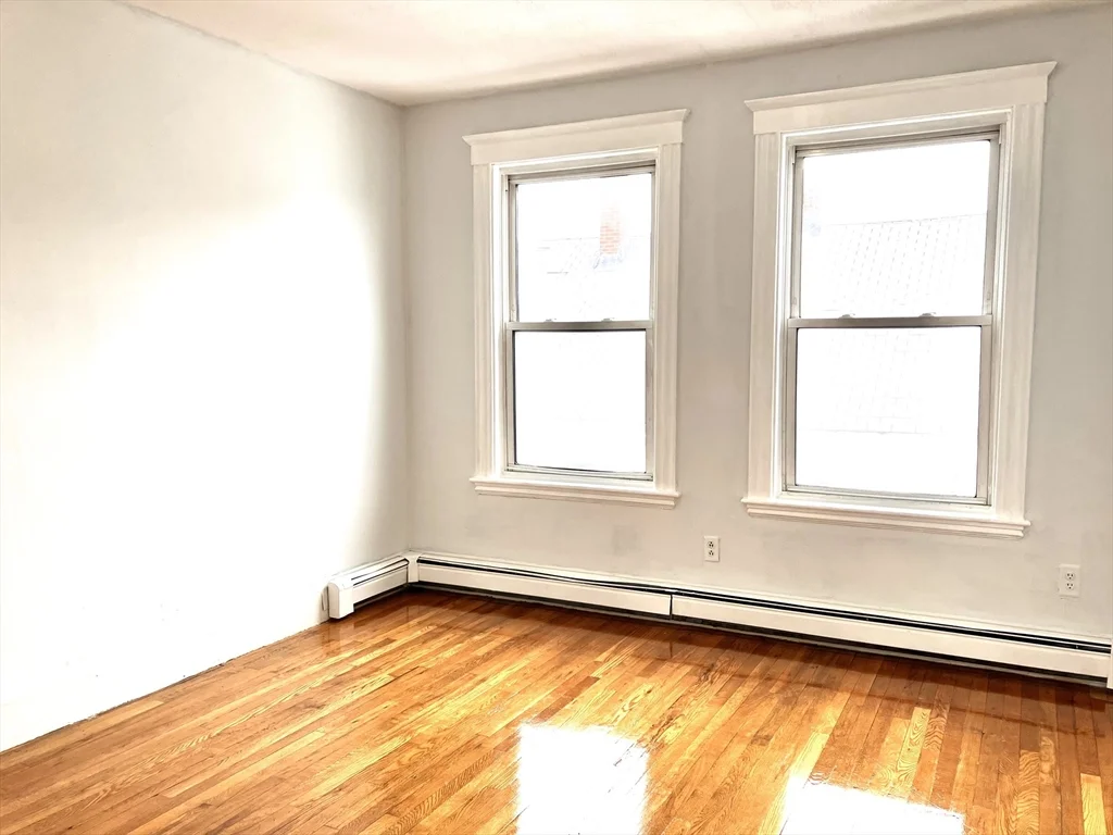 3 bed, 1 bath apartment for rent at 41 Brimblecom St Unit 3, Lynn — photo 12 of 16