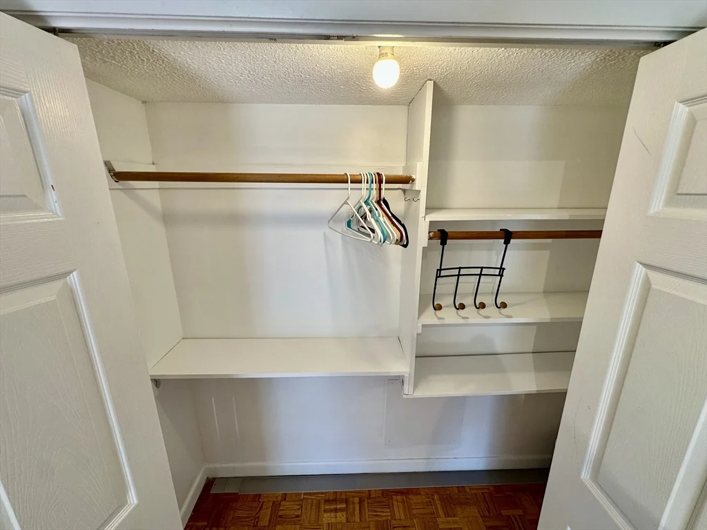 2 bed, 1 bath apartment for rent at 41 Broadlawn Park Unit 22A, West Roxbury — photo 19 of 22