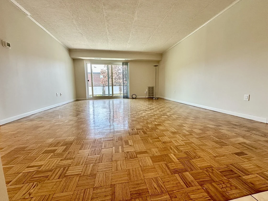 2 bed, 1 bath apartment for rent at 41 Broadlawn Park Unit 22A, West Roxbury — photo 2 of 22
