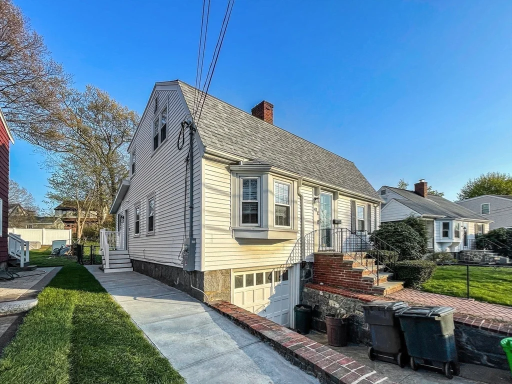 5 bed, 2 bath apartment for rent at 41 Burrwood Rd, West Roxbury — photo 17 of 19