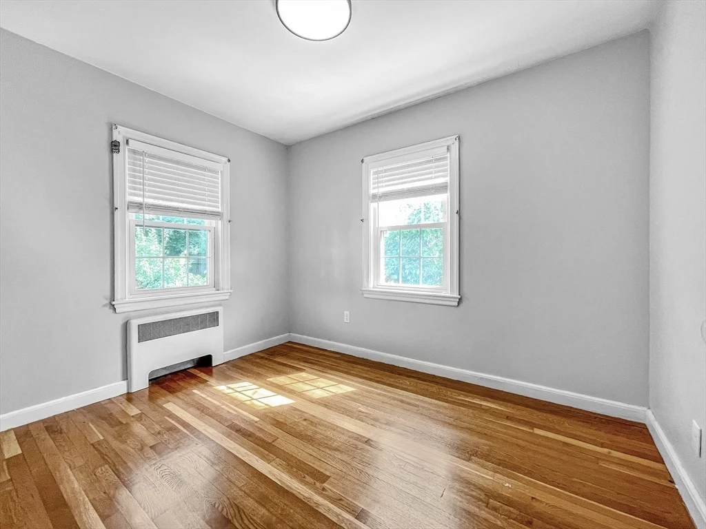 5 bed, 2 bath apartment for rent at 41 Burrwood Rd, West Roxbury — photo 7 of 19