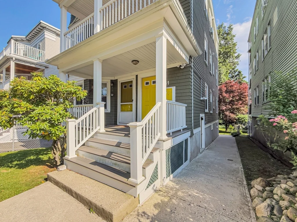 2 bed, 1 bath apartment for rent at 41 Child St Unit 3, Jamaica Plain — photo 25 of 28