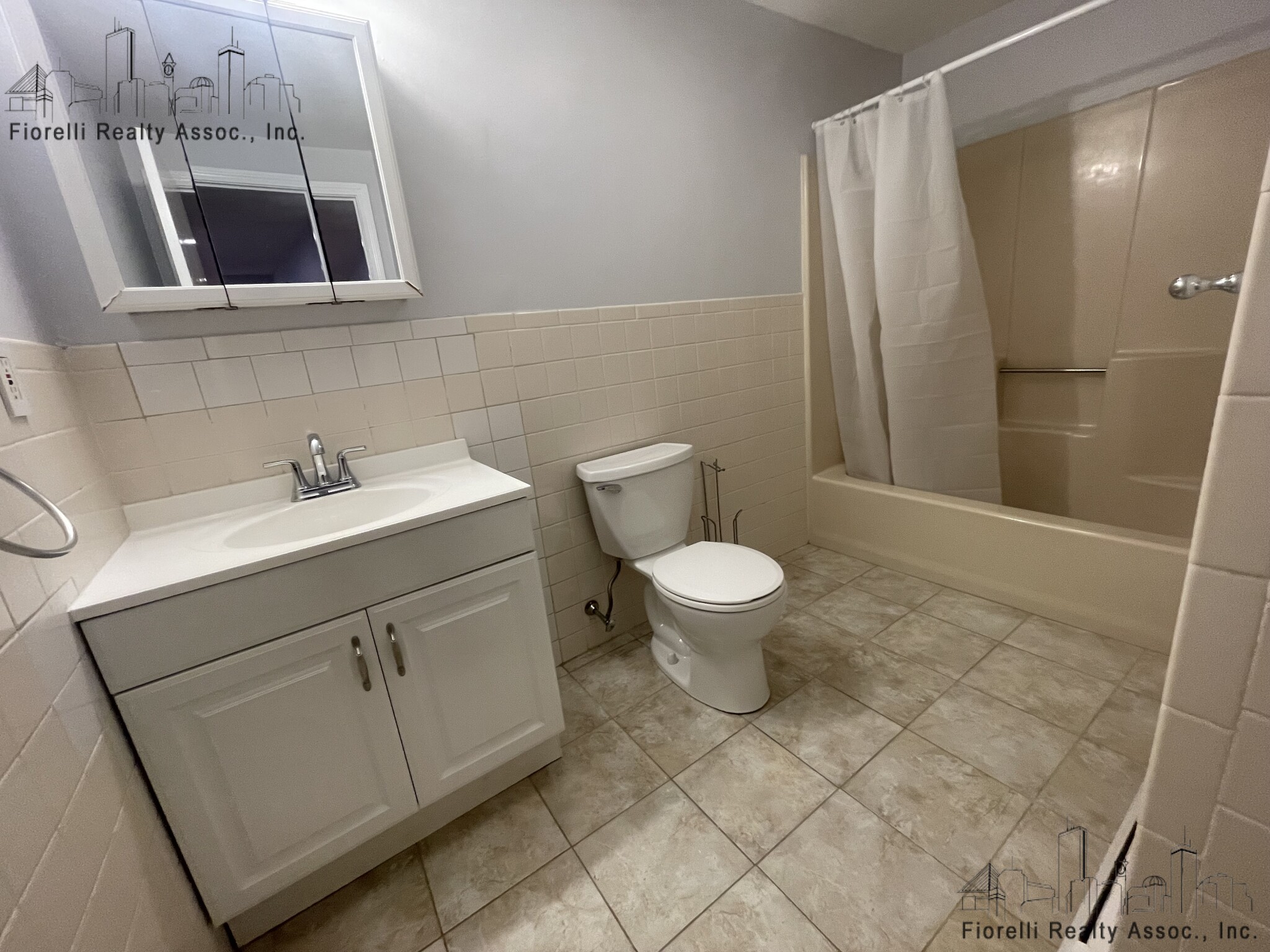 2 bed, 1 bath apartment for rent at 41 Clark St Unit 2, North End — photo 9 of 9