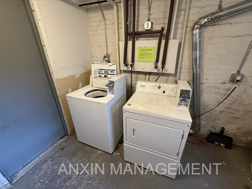 2 bed, 1 bath apartment for rent at 41 Clifton St Unit 41, North Cambridge — photo 9 of 10