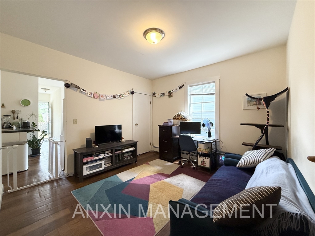 2 bed, 1 bath apartment for rent at 41 Clifton St Unit 41, North Cambridge — photo 1 of 10