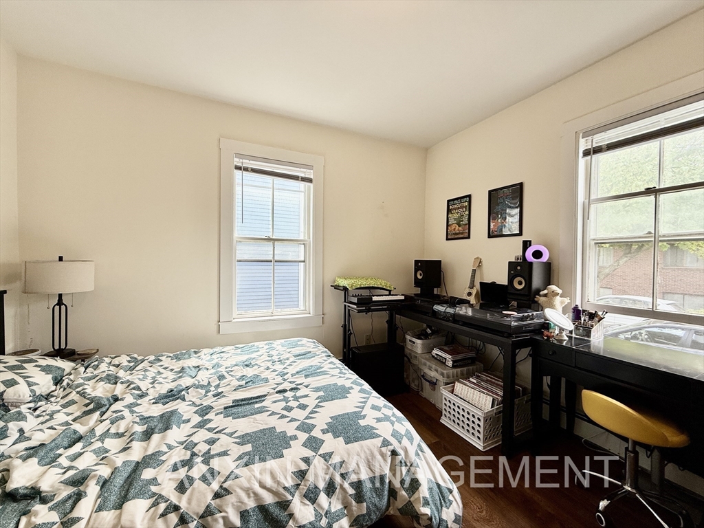 2 bed, 1 bath apartment for rent at 41 Clifton St Unit 41, North Cambridge — photo 5 of 10