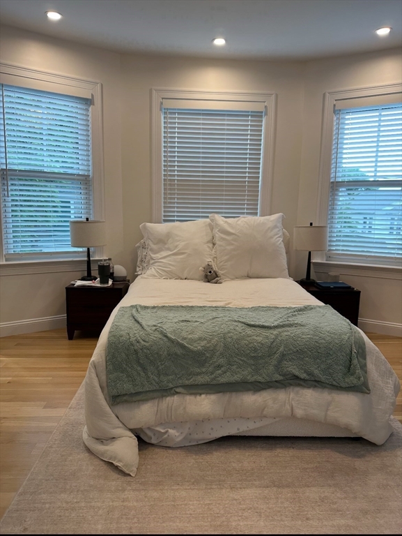 4 bed, 1 bath apartment for rent at 41 Coolidge Rd Unit 1, Allston — photo 6 of 8