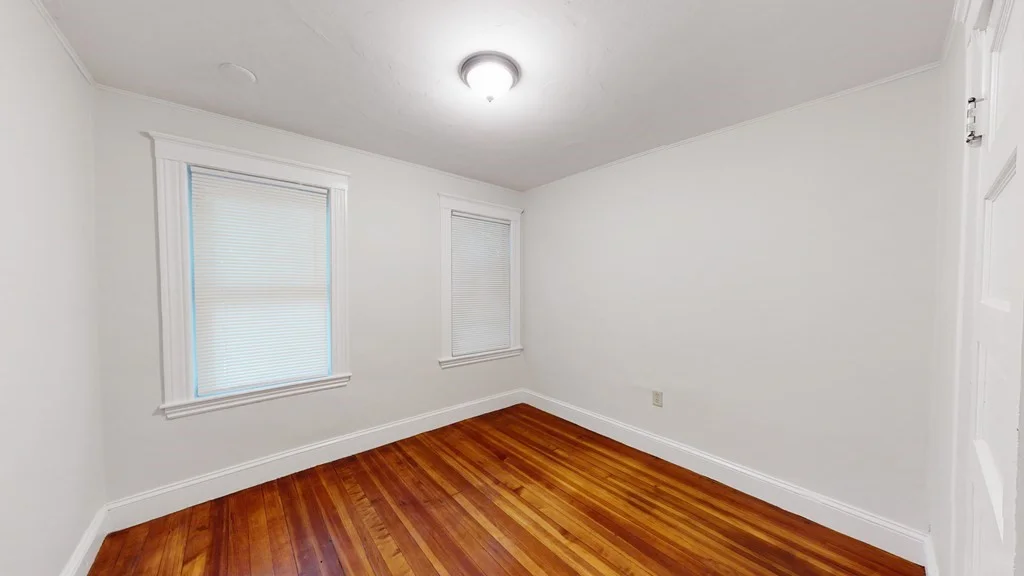 4 bed, 1 bath apartment for rent at 41 Crescent Ave Unit 1, South Braintree — photo 10 of 12