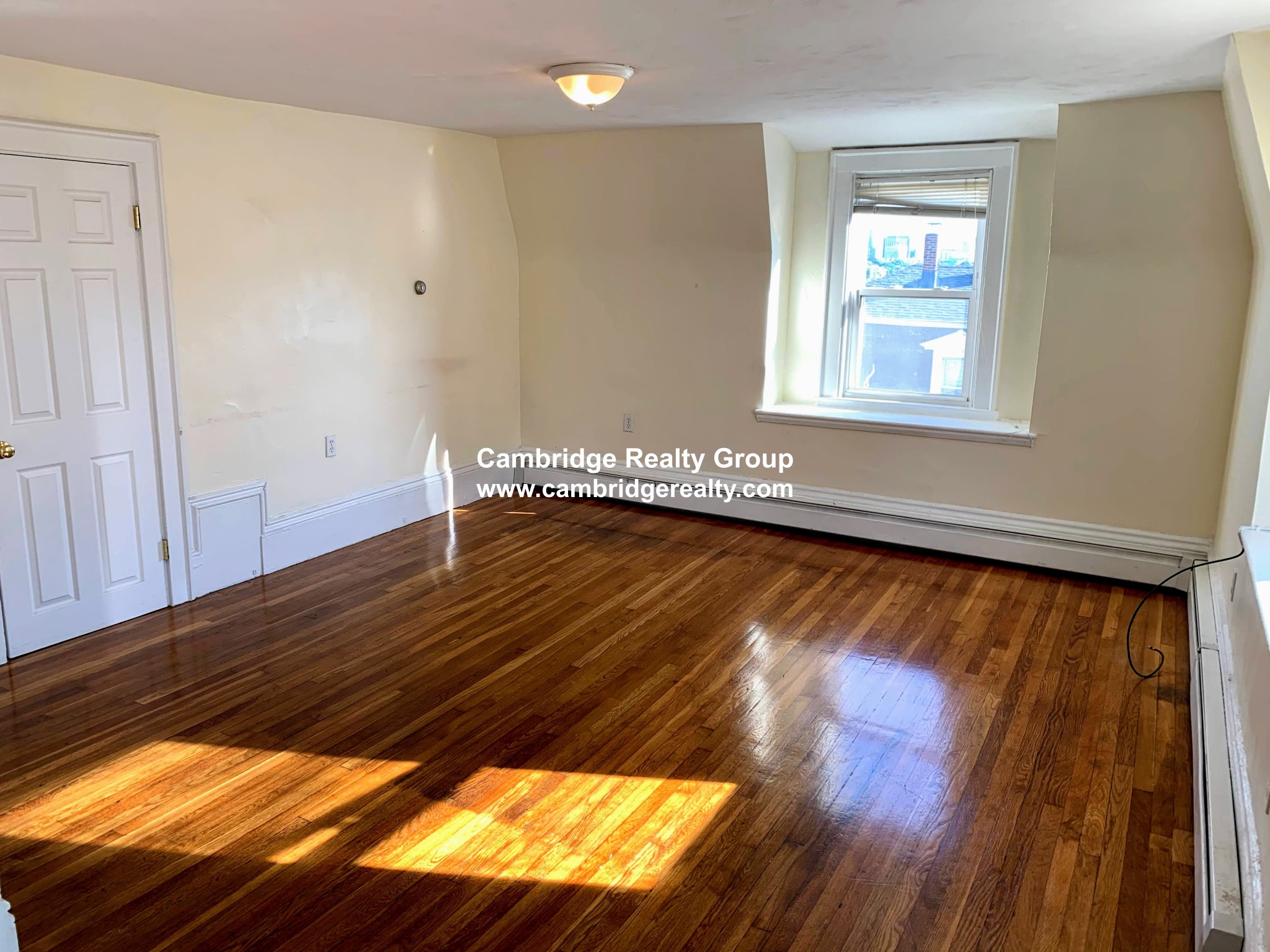 1 bed, 1 bath apartment for rent at 41 Crescent St Unit 3, Medford Street / The Neck — photo 2 of 17
