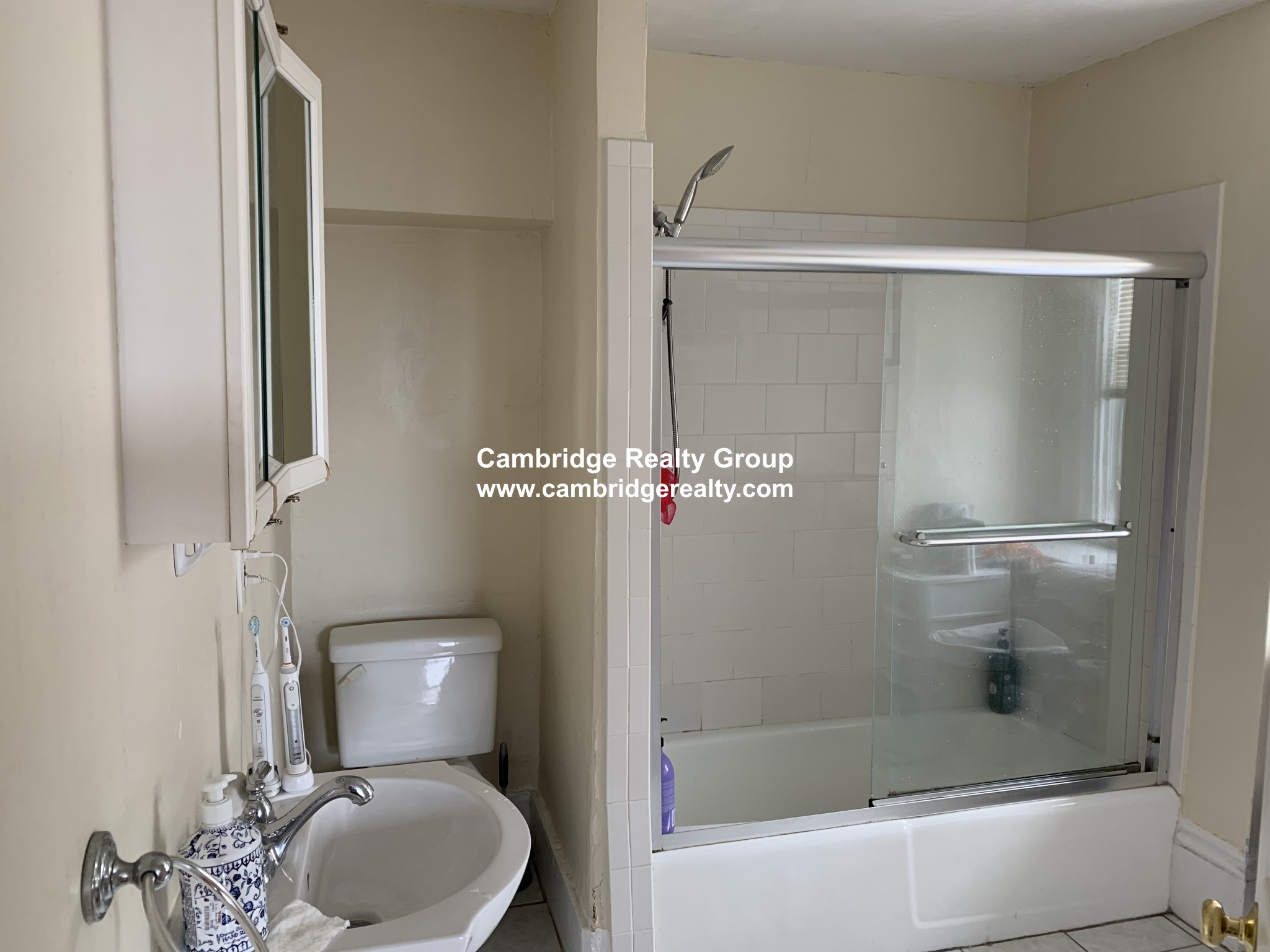 1 bed, 1 bath apartment for rent at 41 Crescent St Unit 3, Medford Street / The Neck — photo 15 of 17