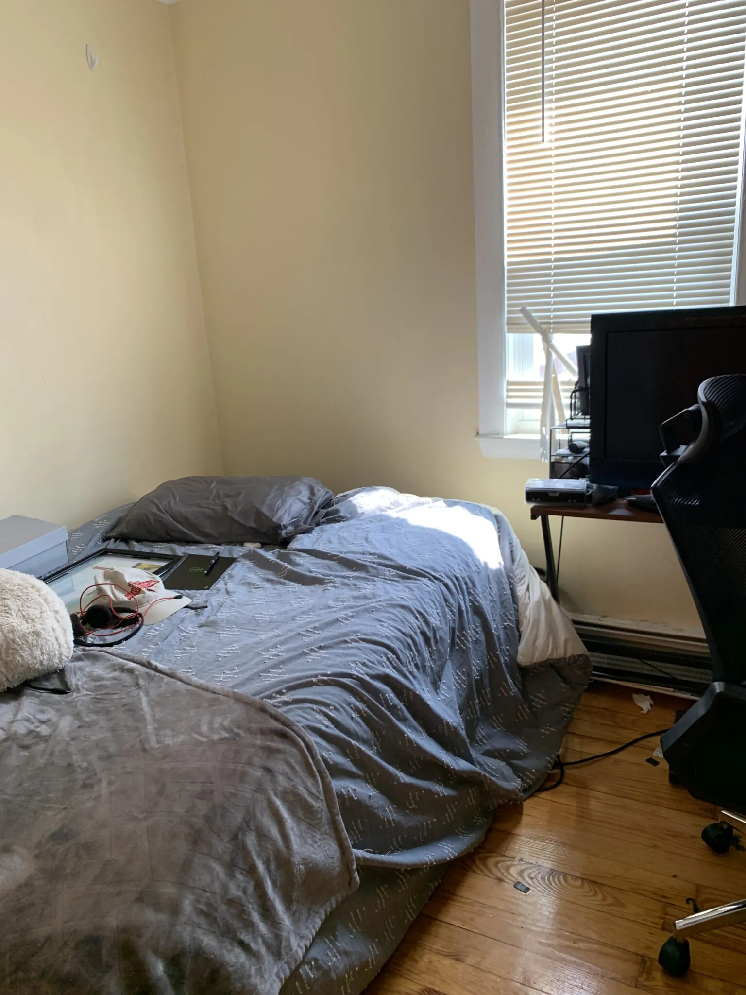 3 bed, 1 bath apartment for rent at 41 Cross St Unit A, East Somerville — photo 24 of 32