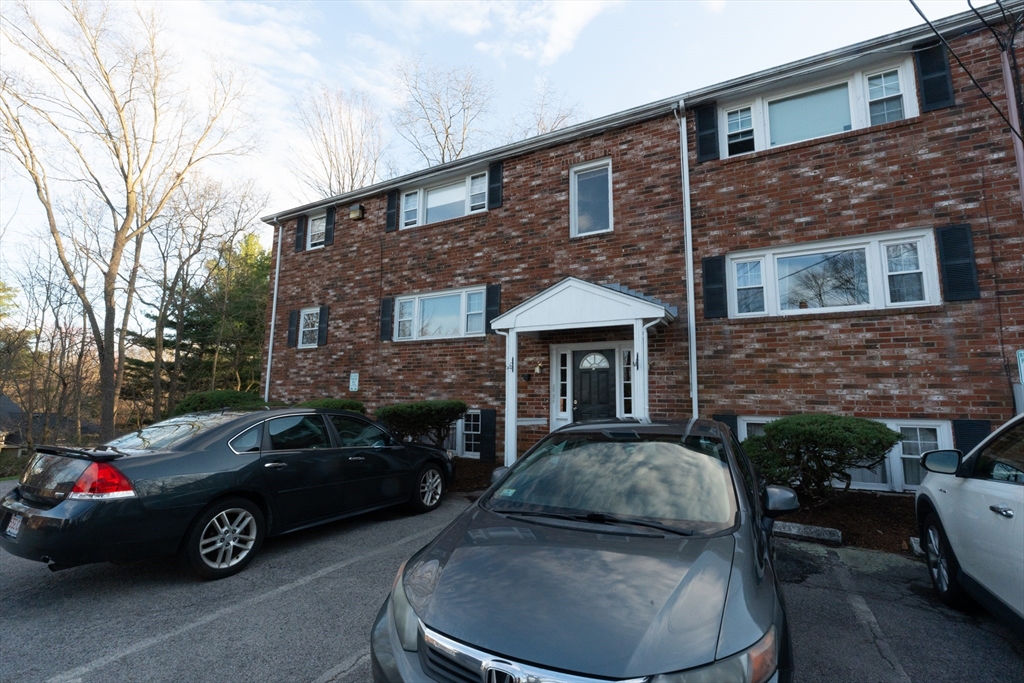 2 bed, 1 bath apartment for rent at 41 Davis Ave Unit 4, Norwood — photo 1 of 11