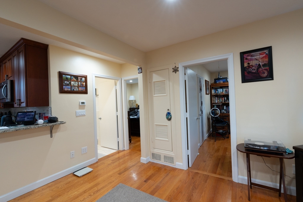 2 bed, 1 bath apartment for rent at 41 Davis Ave Unit 4, Norwood — photo 8 of 11