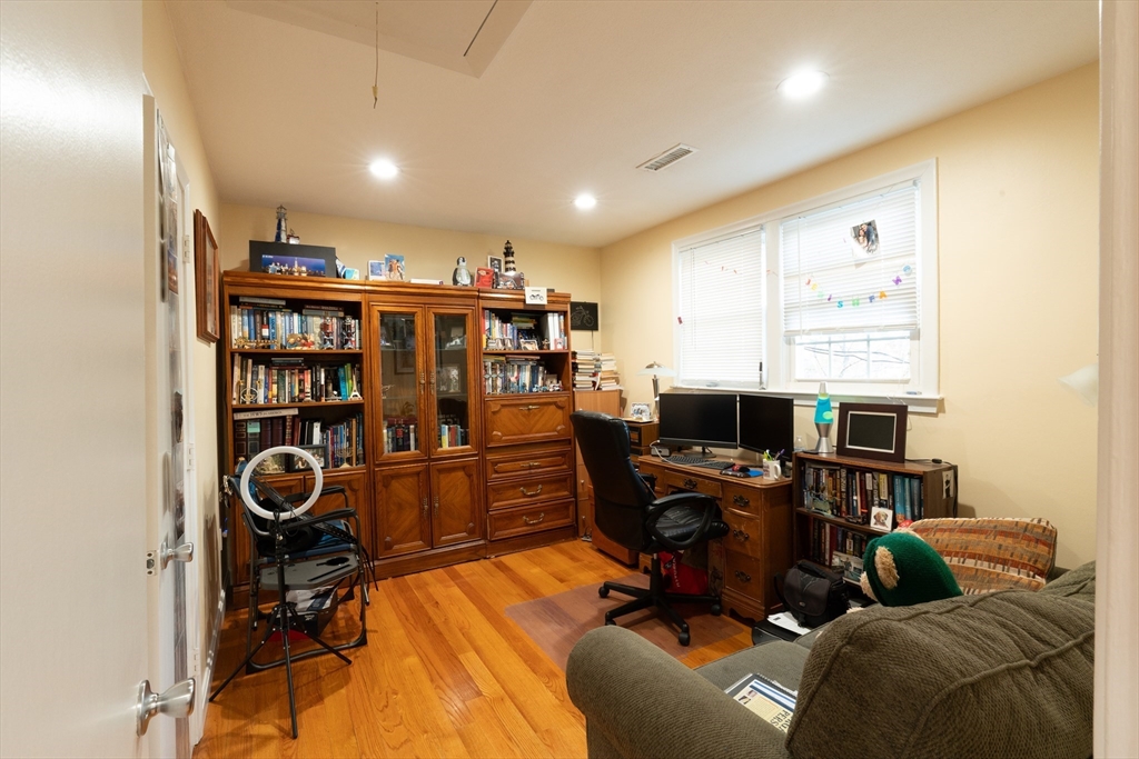 2 bed, 1 bath apartment for rent at 41 Davis Ave Unit 4, Norwood — photo 7 of 11