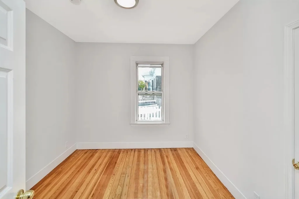 4 bed, 2 bath apartment for rent at 41 Dix St Unit 2, Dorchester — photo 15 of 19