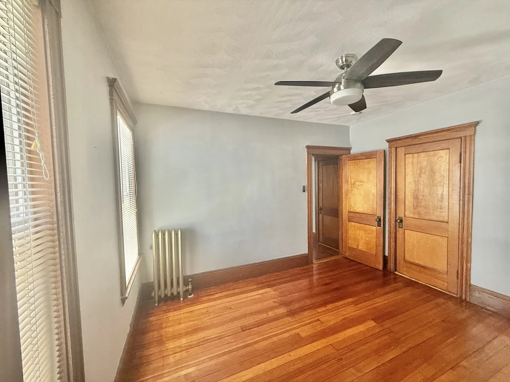 2 bed, 1 bath apartment for rent at 41 Dunbar Ave Unit 1, Glenwood — photo 29 of 42