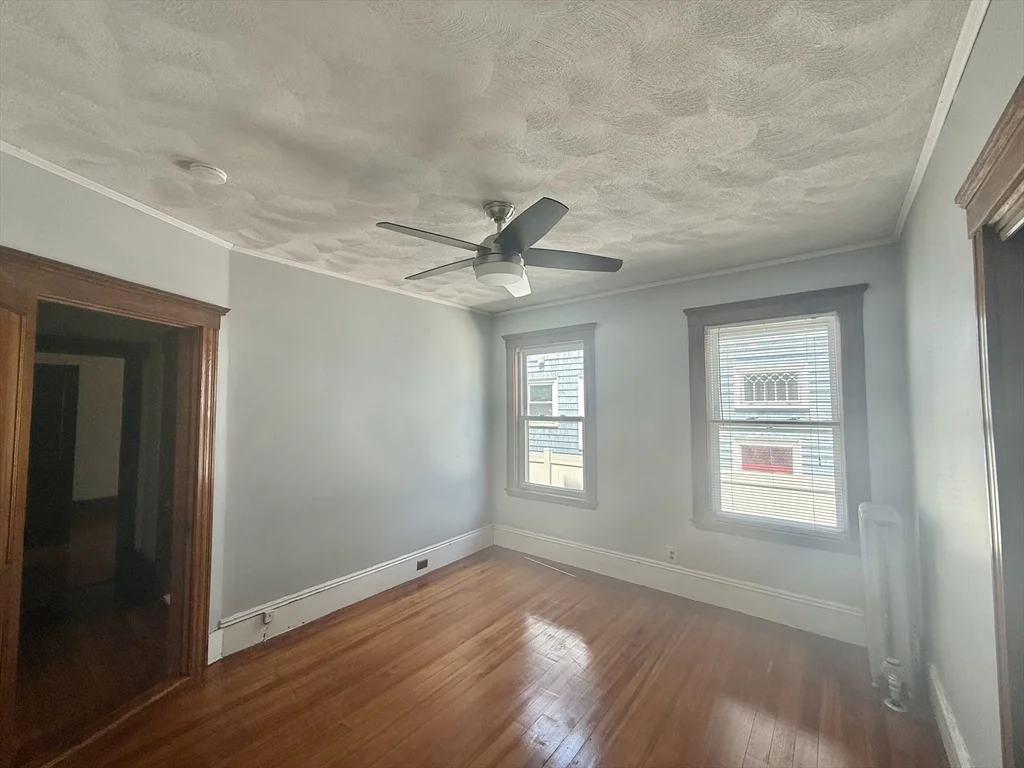 2 bed, 1 bath apartment for rent at 41 Dunbar Ave Unit 1, Glenwood — photo 37 of 42