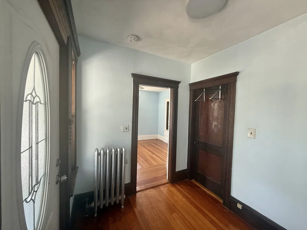 2 bed, 1 bath apartment for rent at 41 Dunbar Ave Unit 1, Glenwood — photo 26 of 42