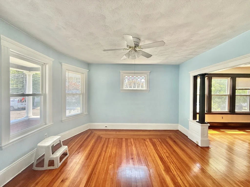 2 bed, 1 bath apartment for rent at 41 Dunbar Ave Unit 1, Glenwood — photo 22 of 42