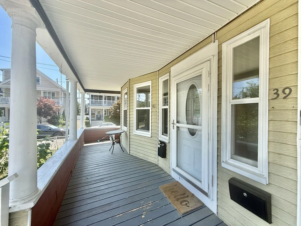 2 bed, 1 bath apartment for rent at 41 Dunbar Ave Unit 1, Glenwood — photo 4 of 42