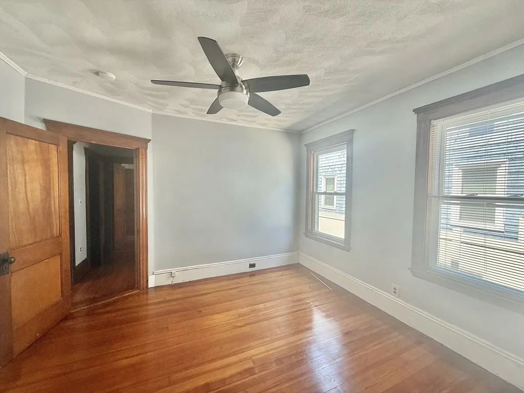 2 bed, 1 bath apartment for rent at 41 Dunbar Ave Unit 1, Glenwood — photo 41 of 42