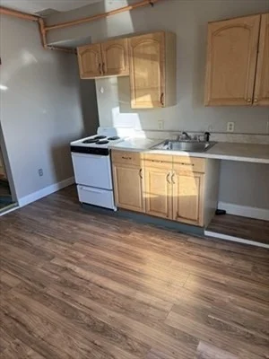 1 bed, 1 bath apartment for rent at 41 Dunham Unit 3R, Attleboro — photo 1 of 4