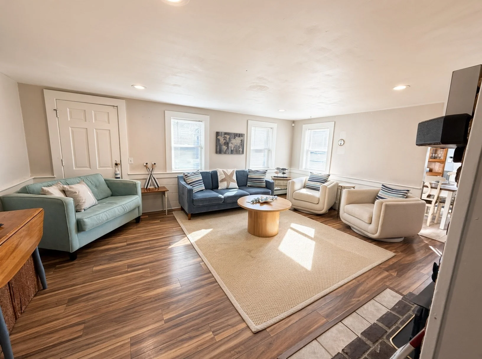 3 bed, 1 bath apartment for rent at 41 Edwards Ave, Dennis — photo 3 of 20