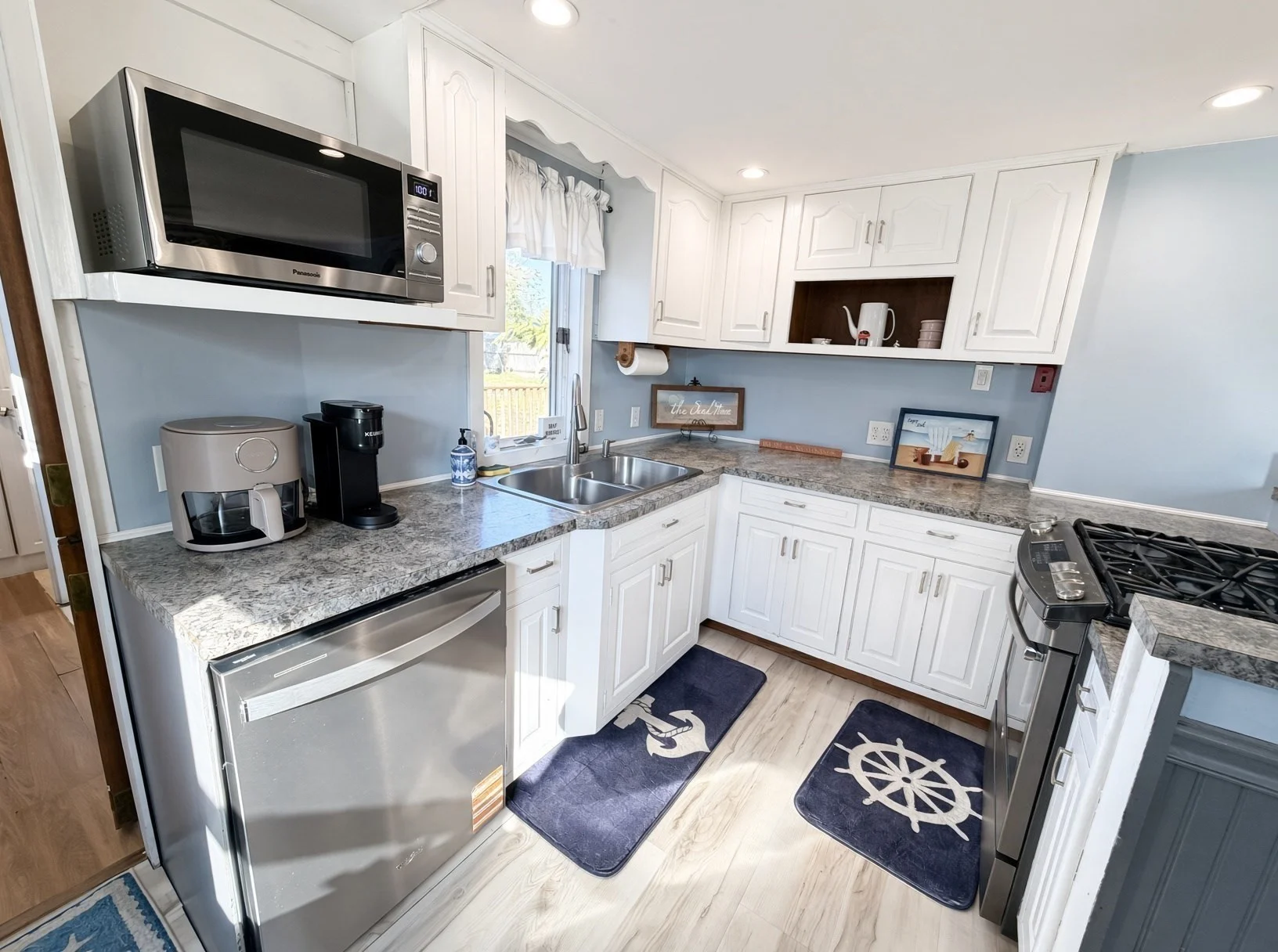 3 bed, 1 bath apartment for rent at 41 Edwards Ave, Dennis — photo 4 of 20