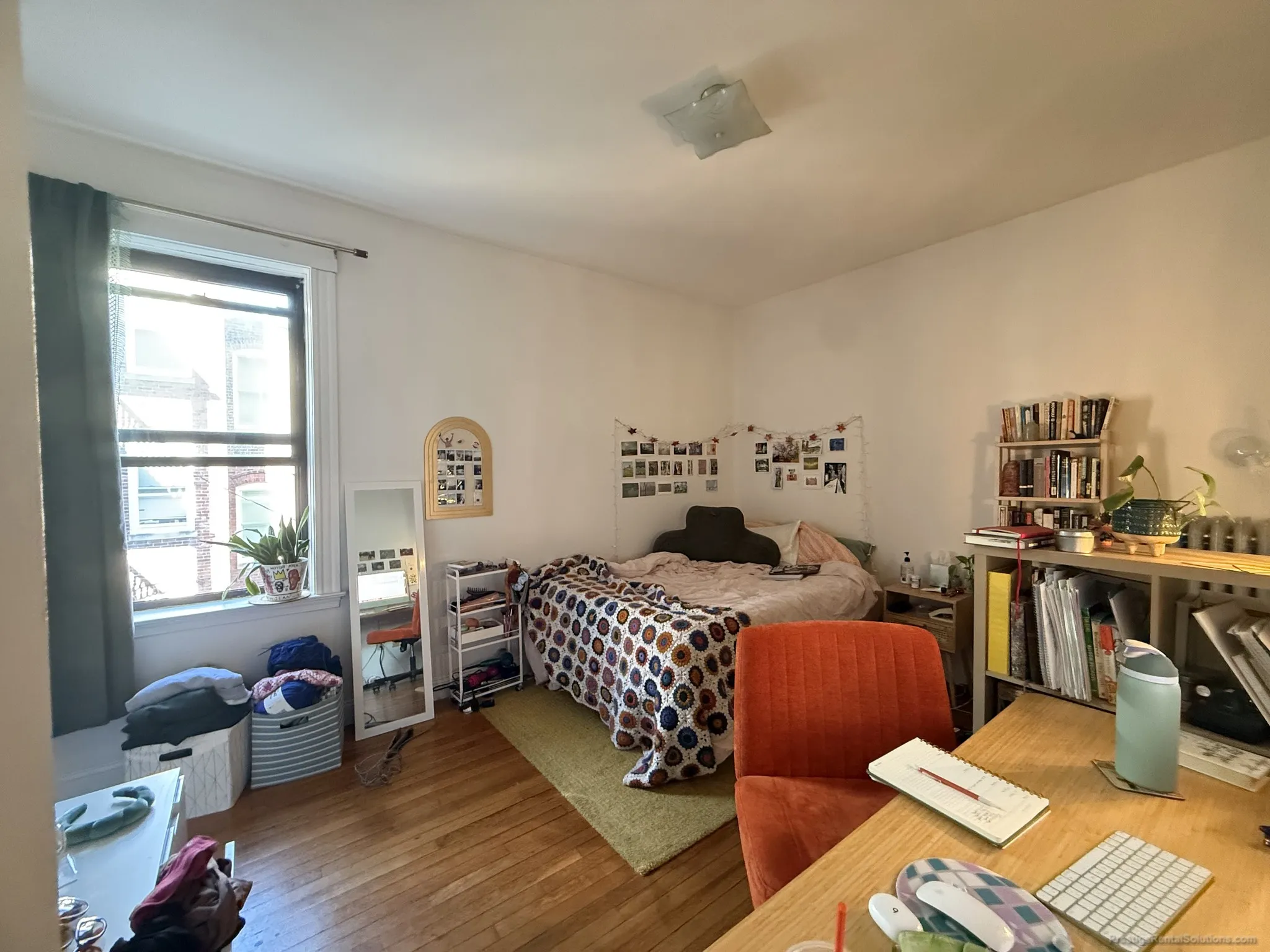 4 bed, 2 bath apartment for rent at 41 Egremont Rd Unit 5, Brighton — photo 12 of 16