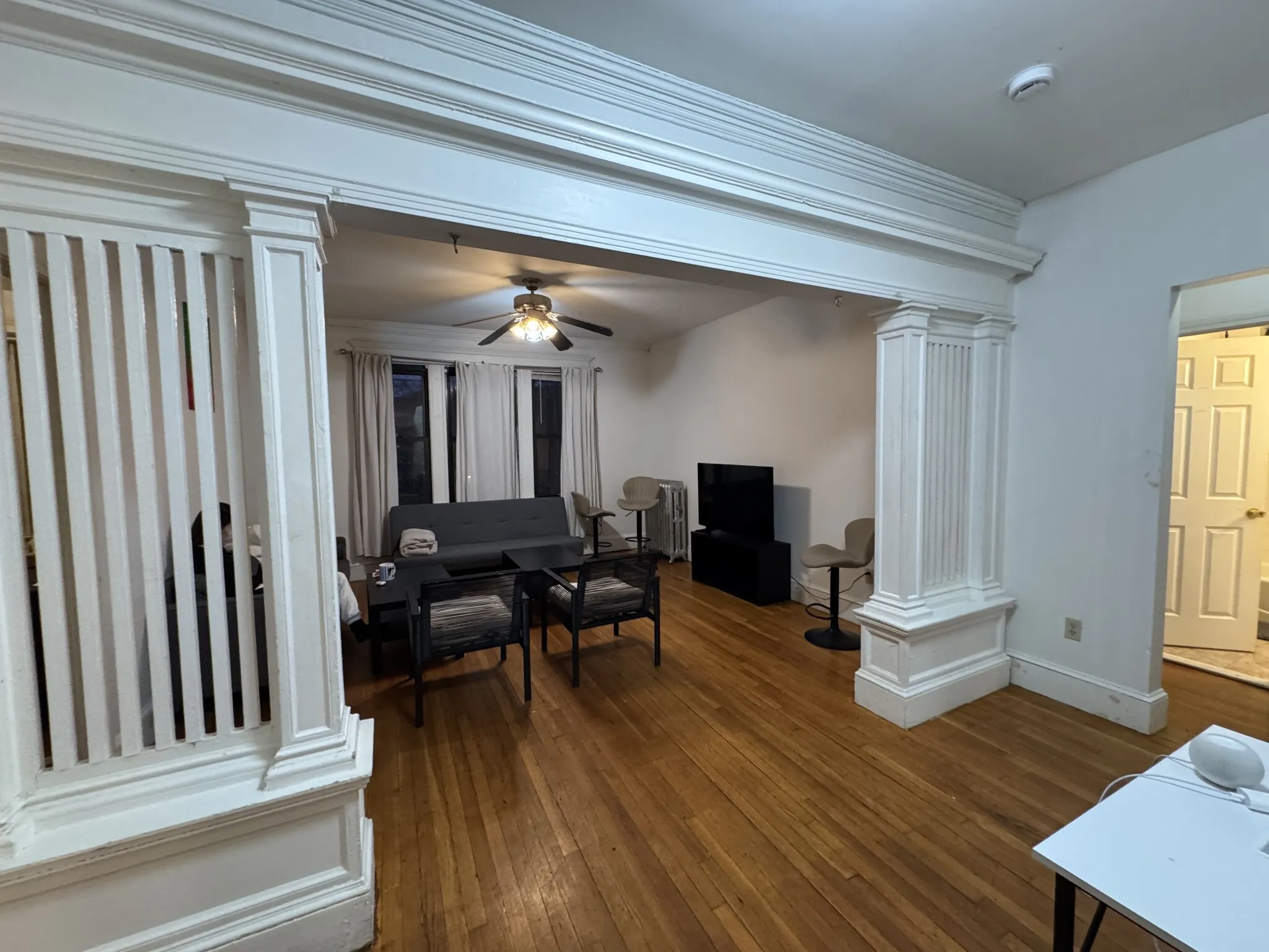 5 bed, 2 bath apartment for rent at 41 Egremont Rd Unit 6, Brighton — photo 1 of 37