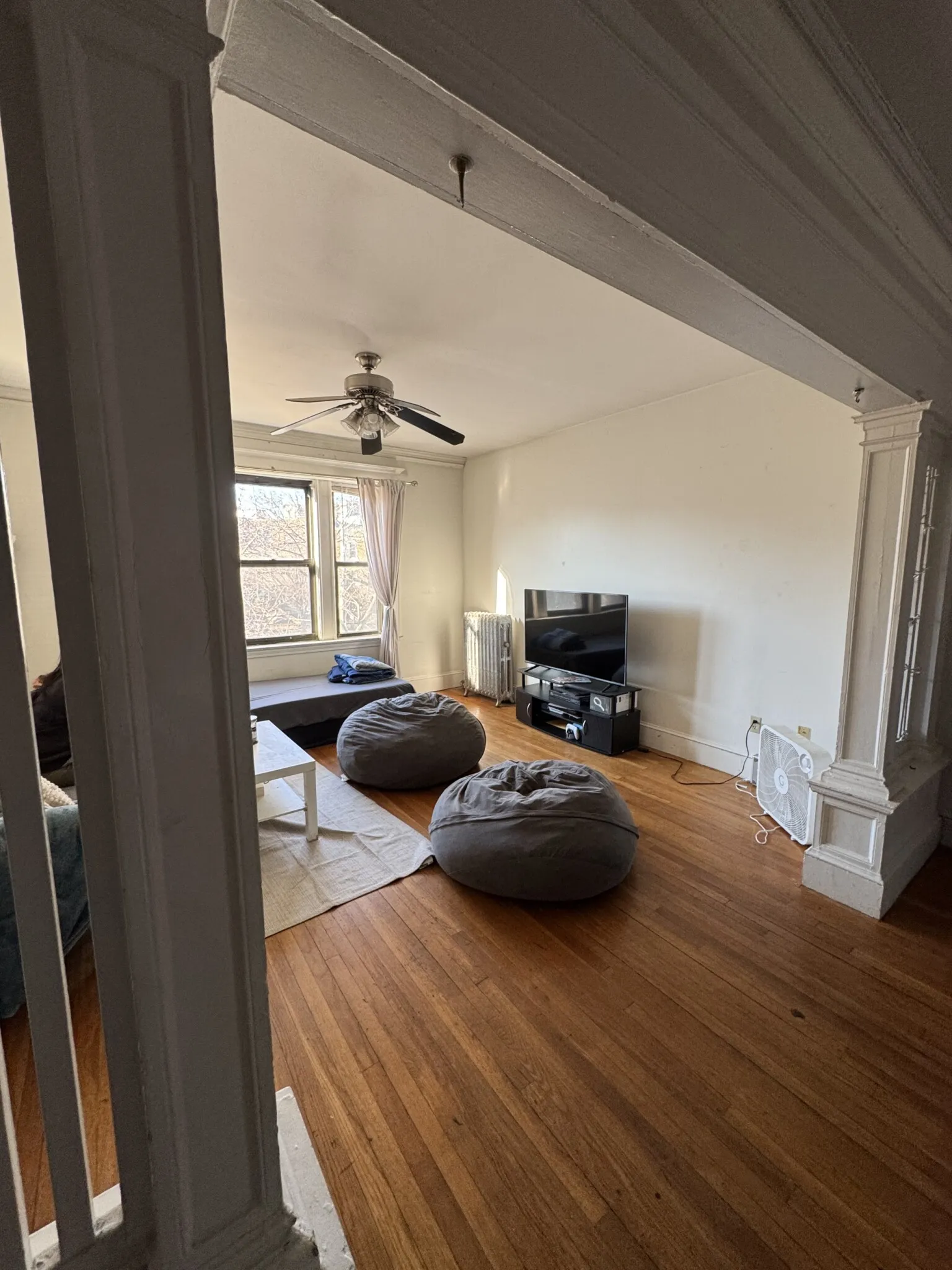 5 bed, 2 bath apartment for rent at 41 Egremont Rd Unit 6, Brighton — photo 17 of 37