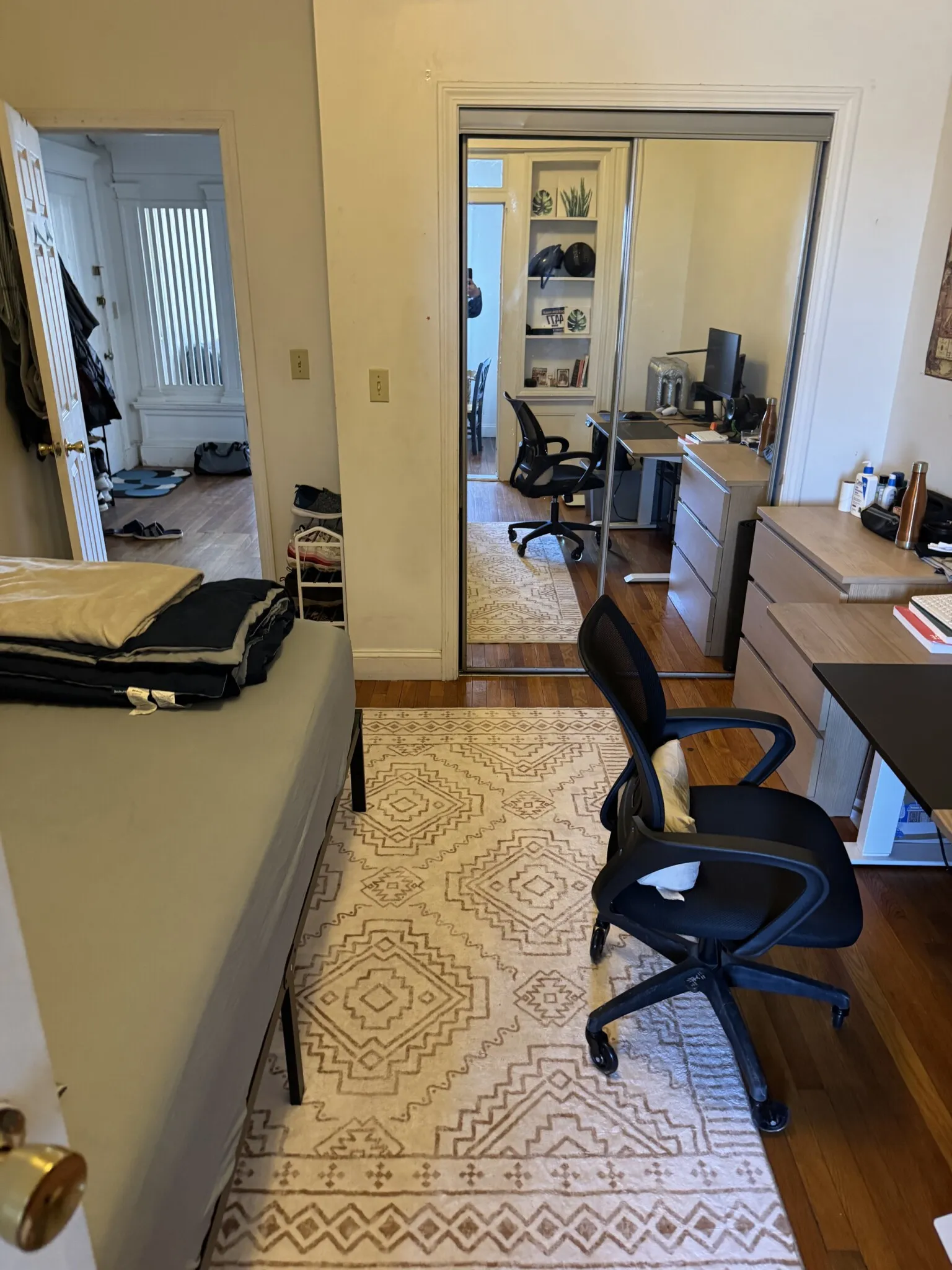 5 bed, 2 bath apartment for rent at 41 Egremont Rd Unit 6, Brighton — photo 22 of 37