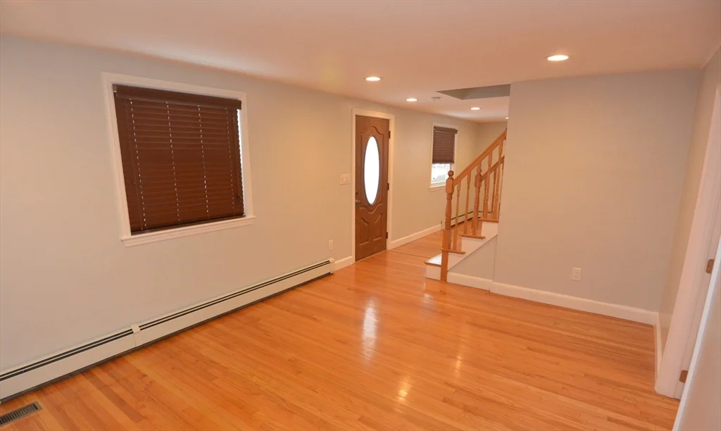 3 bed, 2 bath apartment for rent at 41 Eldred Unit n/a, Lexington — photo 5 of 13