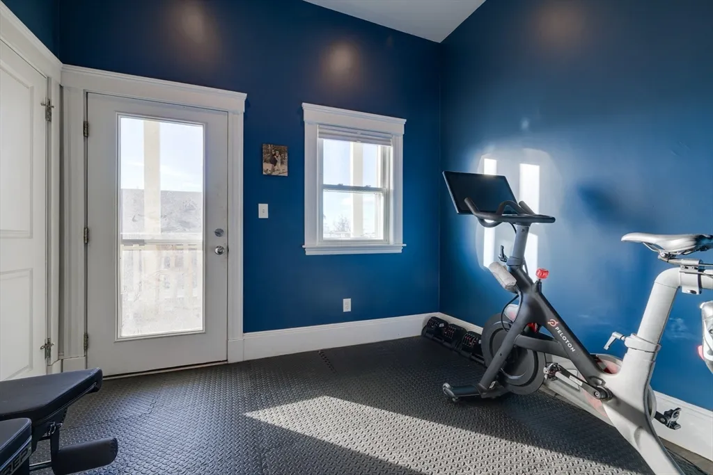 3 bed, 2 bath apartment for rent at 41 Farragut Rd Unit 3, South Boston — photo 31 of 42