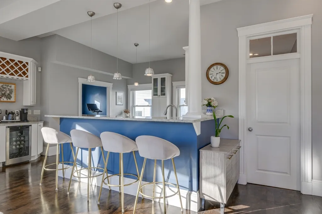 3 bed, 2 bath apartment for rent at 41 Farragut Rd Unit 3, South Boston — photo 11 of 42