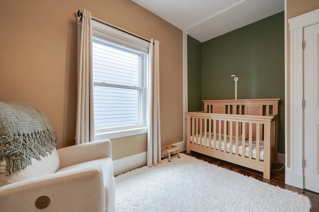 3 bed, 2 bath apartment for rent at 41 Farragut Rd Unit 3, South Boston — photo 28 of 42