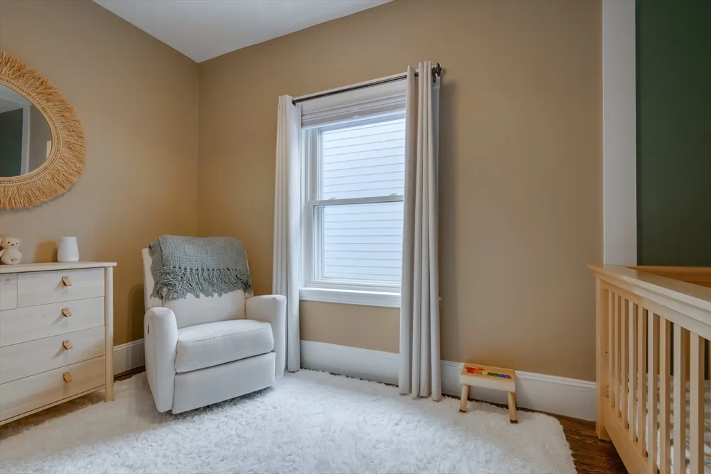 3 bed, 2 bath apartment for rent at 41 Farragut Rd Unit 3, South Boston — photo 29 of 42