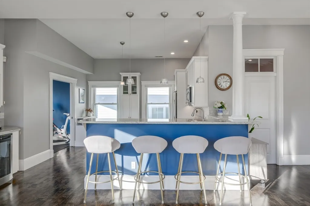 3 bed, 2 bath apartment for rent at 41 Farragut Rd Unit 3, South Boston — photo 10 of 42