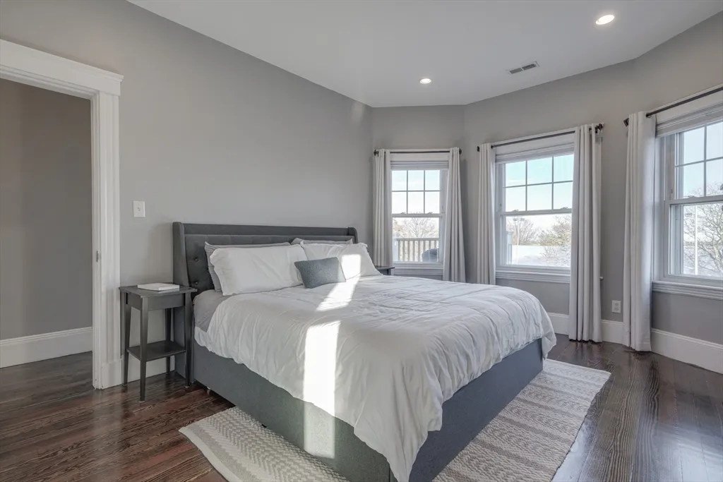3 bed, 2 bath apartment for rent at 41 Farragut Rd Unit 3, South Boston — photo 19 of 42