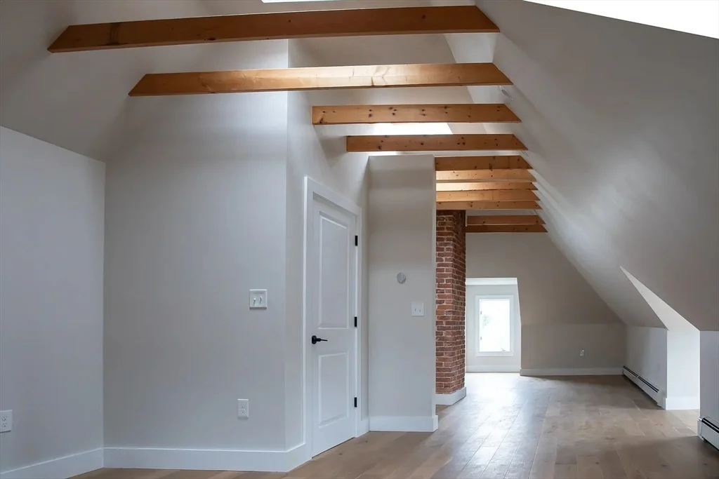 Studio bed, 1 bath apartment for rent at 41 Fernwood Ave Unit 3, Revere — photo 10 of 11