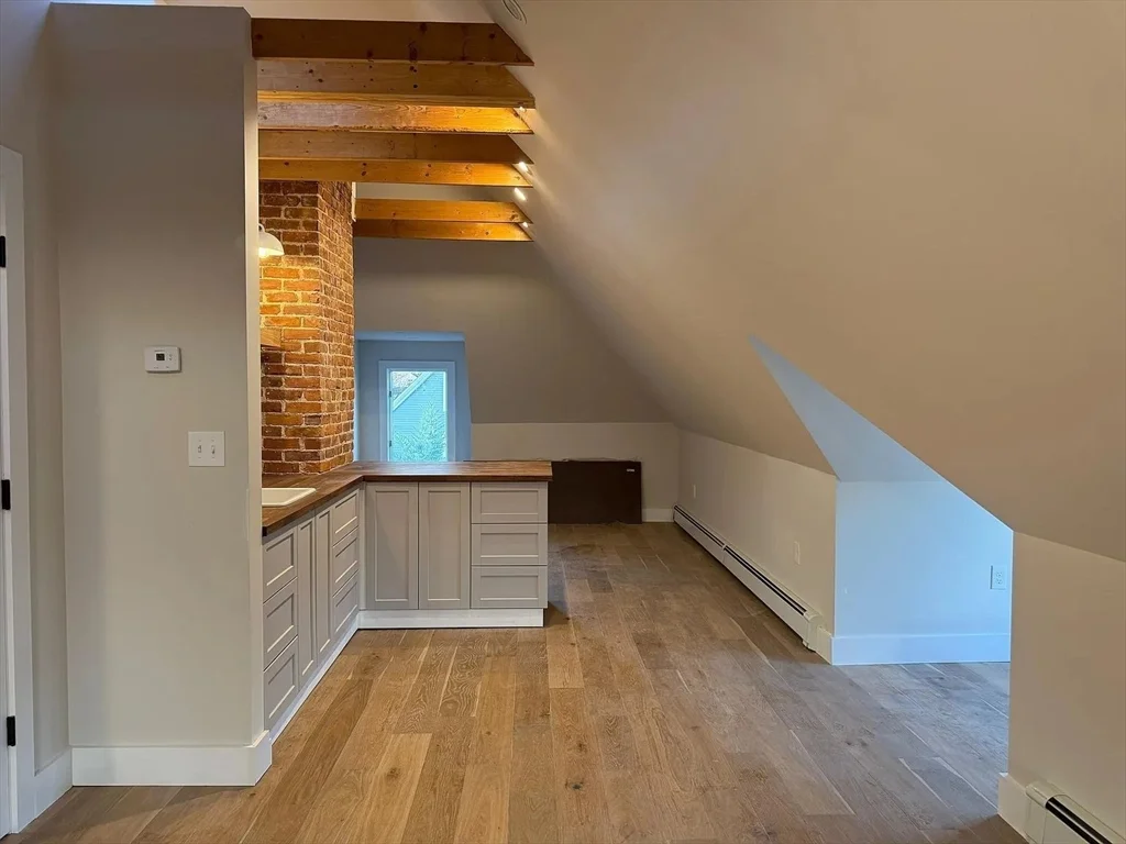 Studio bed, 1 bath apartment for rent at 41 Fernwood Ave Unit 3, Revere — photo 2 of 11