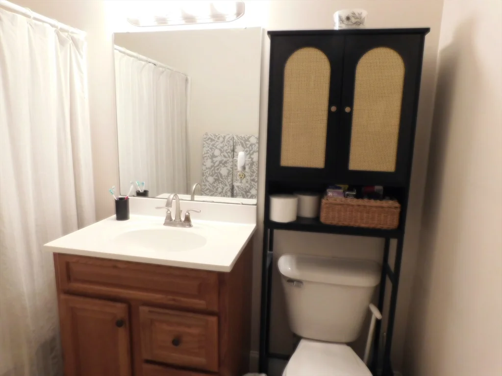 2 bed, 1 bath apartment for rent at 41 Foundry St Unit 14-10, Easton — photo 13 of 14