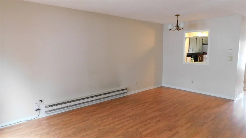 2 bed, 1 bath apartment for rent at 41 Foundry St Unit 14-10, Easton — photo 5 of 14