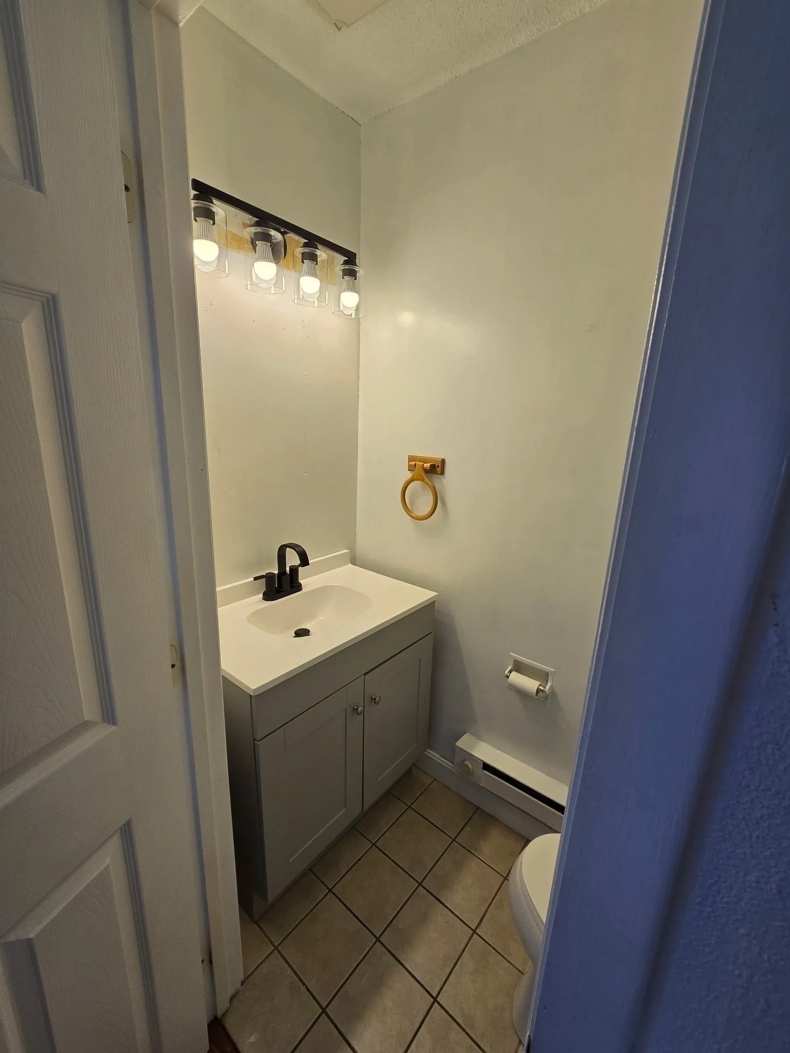 3 bed, 1 bath apartment for rent at 41 Foundry St Unit 22-10, South Easton — photo 3 of 15
