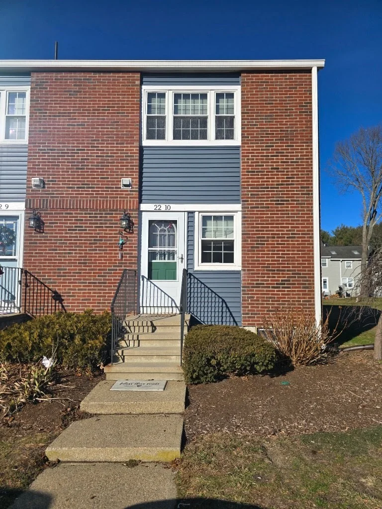 3 bed, 1 bath apartment for rent at 41 Foundry St Unit 22-10, South Easton